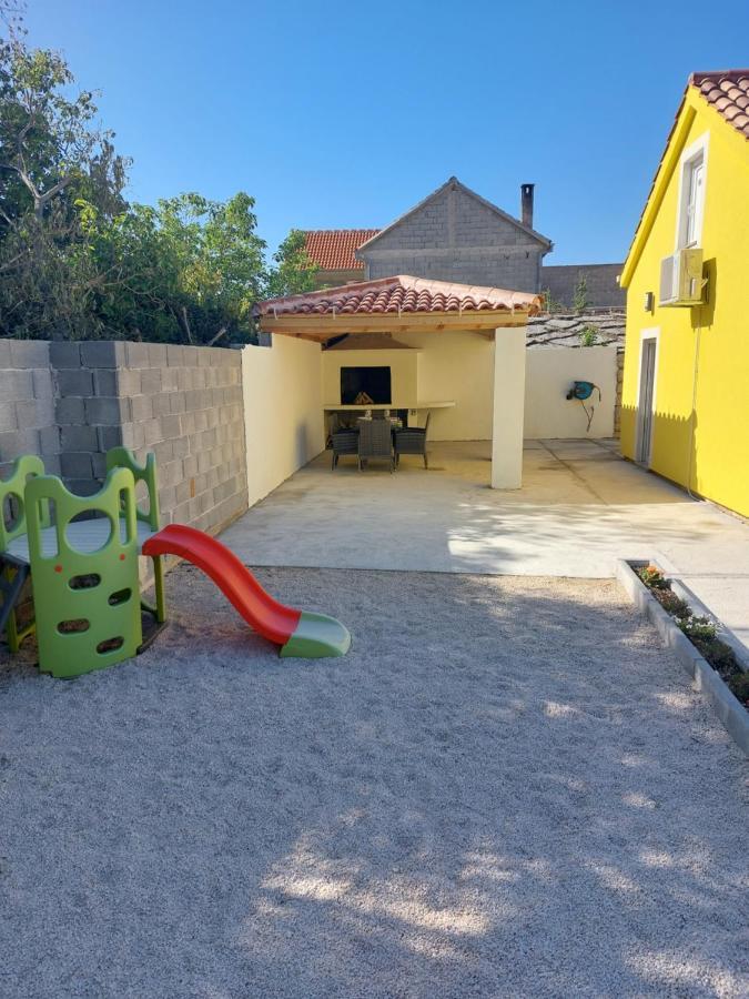 Vila Ferienhaus Karlo Pridraga Exteriér fotografie